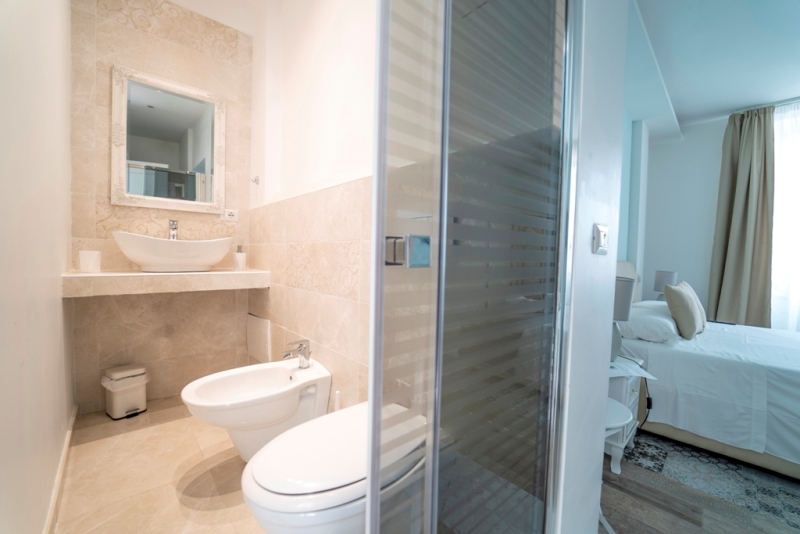 RELAXING ROOMS